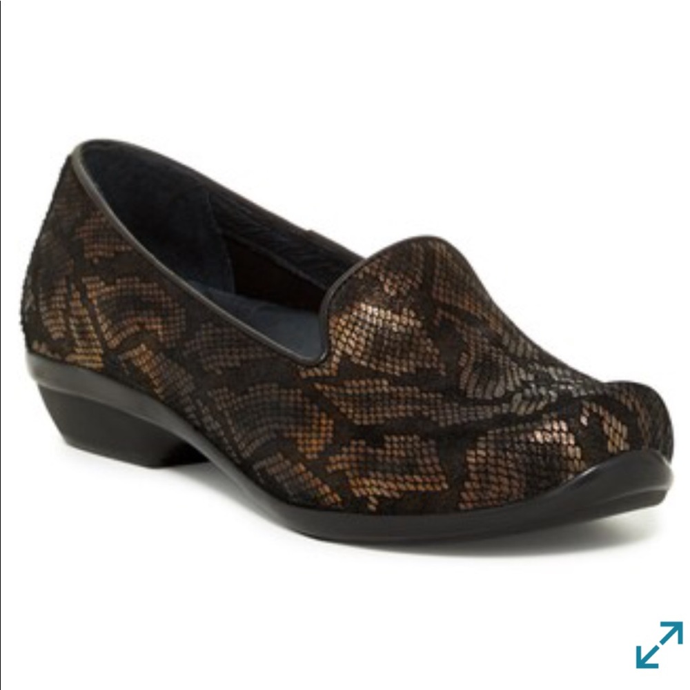Dansko Olivia suede leather Python snake print low top clog - Picture 2 of 7